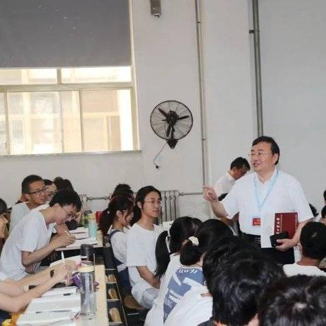 哈尔滨工业大学 徐晓飞相关长尾关键词有哪些