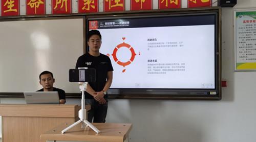 第十届“挑战杯”大学生创业计划竞赛，《古耀新瓷》项目荣获银奖