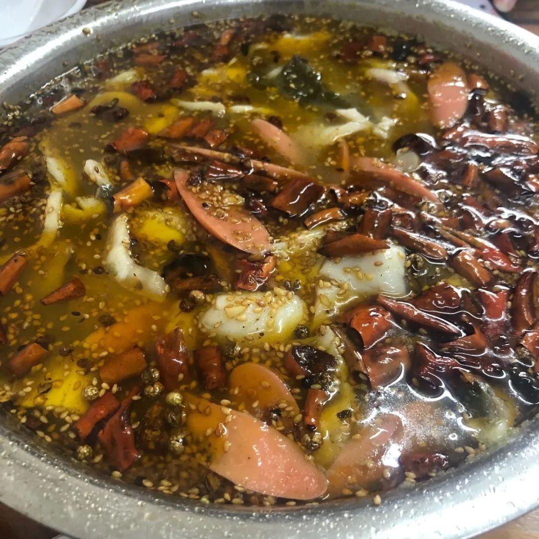 秦淮周边有什么美食（南京夫子庙附近有哪些吃饭的地方值得推荐）