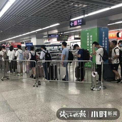 文泽路到杭州东站有没有地铁？