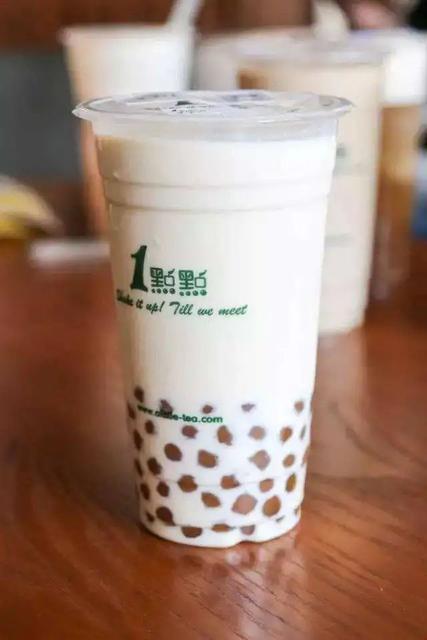 喝秋天第一杯奶茶进医院怎么回事
