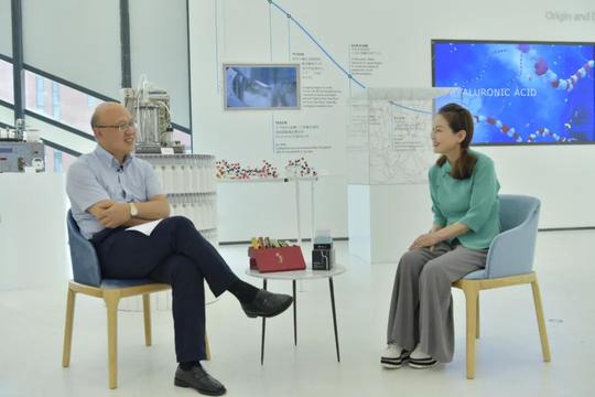 她从修冰箱起家，一手缔造600亿玻尿酸巨头！这家科创板新星定下新目标：未来十年打造三到五个国民产品