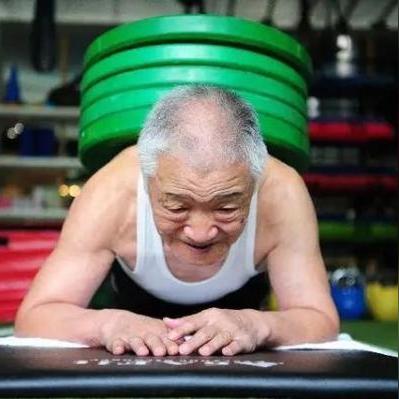 西安玩建议住哪相关长尾关键词有哪些