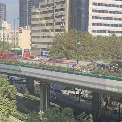 杭州市体育场路坐什么车