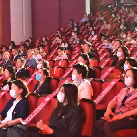 关于在上海做会计工资咋样相关关键词有哪些