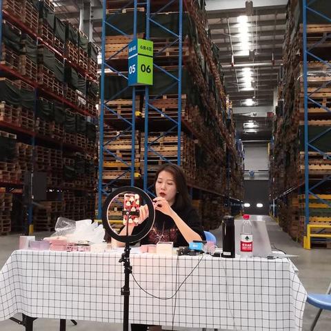 跨境电商小商品平台 的拓展长尾关键词是那些 