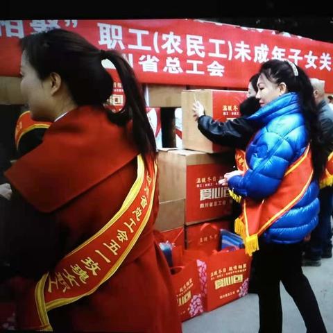 甘孜旅游穿什么衣服