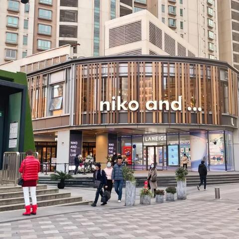 成都市自助女装店在哪里