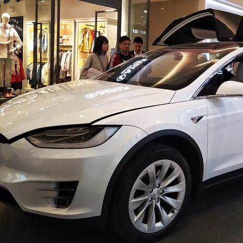 特斯拉在中国召回超120万辆电动汽车