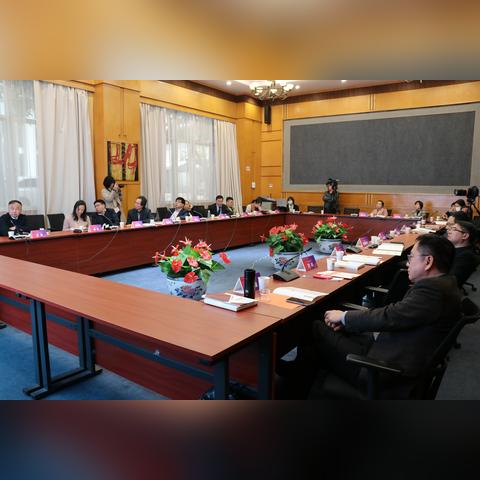 跨境电商运营新闻稿件的相关长尾关键词有什么