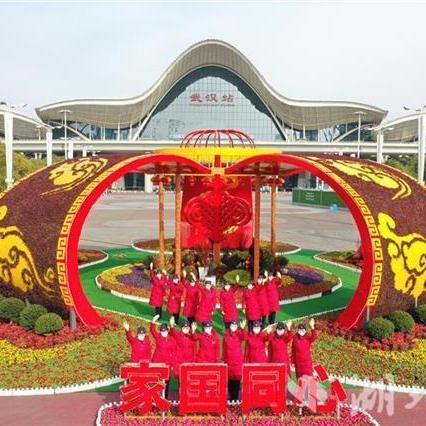 武汉市东湖区离哪个火车站近？