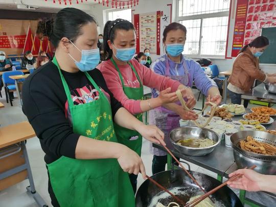 “中式烹调师”技能培训，力促社区剩余劳动力实现就业