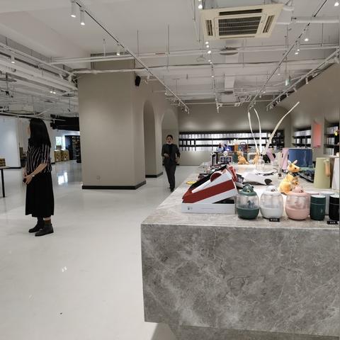 跨境物流是如何装货的