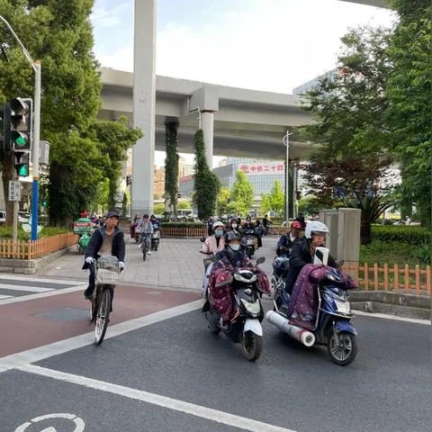 关于轻型货车在上海限行规定相关关键词有哪些