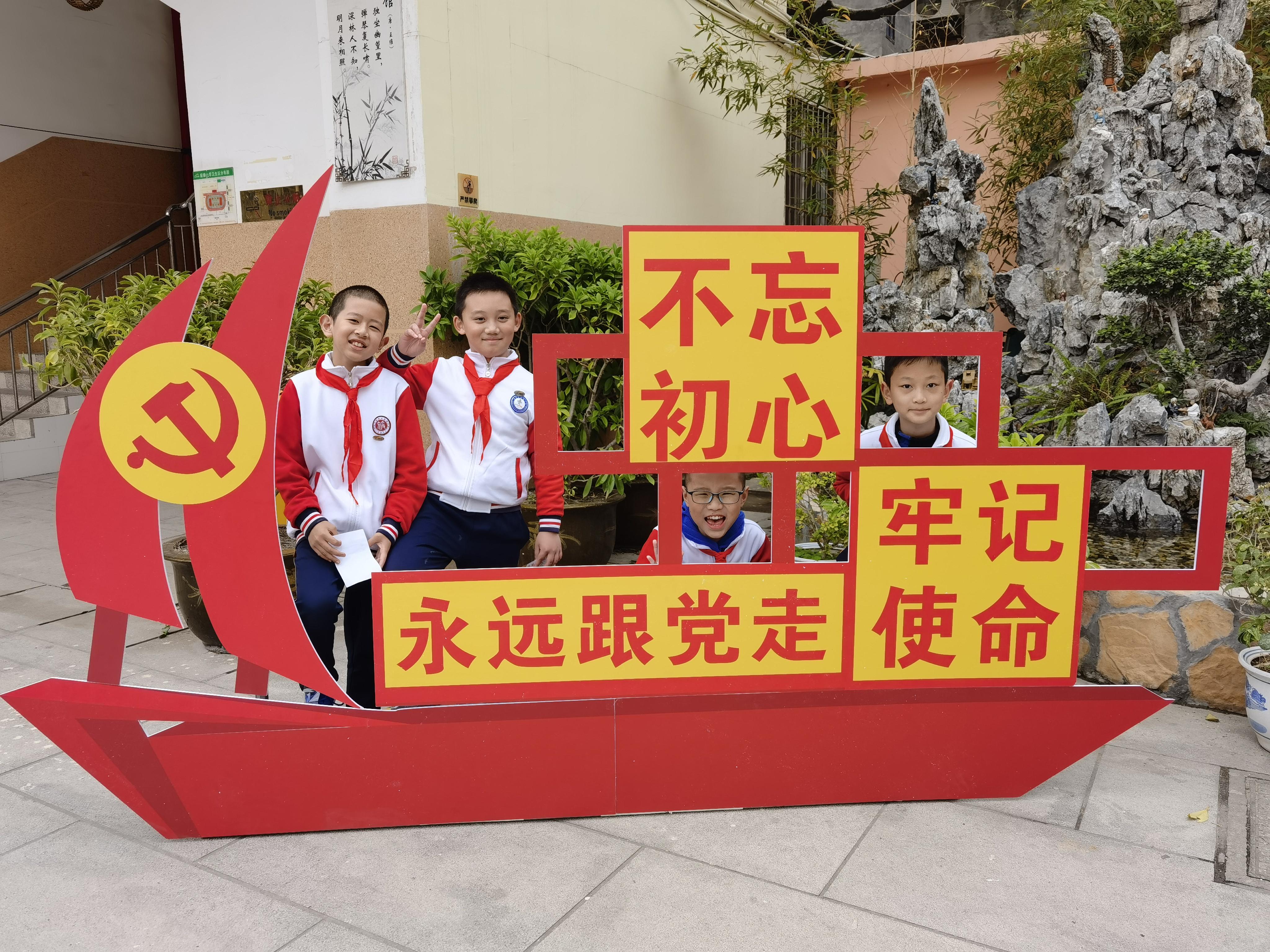 小萝卜头的故事英雄事迹(张乐平的作品有哪些)