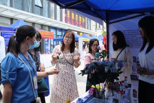 2021年全国科技活动周良庆区活动暨创新创业创城科企联动正式启动