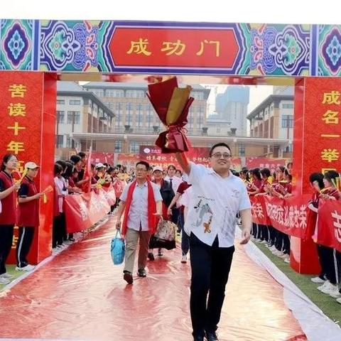 “孤与聚者离愁欢？此时天涯共福酬。”过年，最幸福的活动是什么？最美遗憾又是什么？