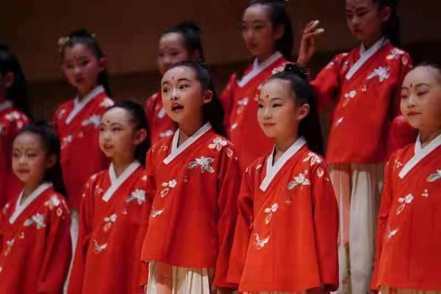 你好李焕英主题曲《萱草花》歌词是什么 你好李焕英主题曲《萱草花》歌词是什么