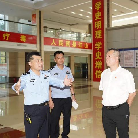 东莞市第十中饭堂在哪里