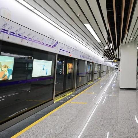 成都市机场地铁开通了吗的长尾关键词有哪些