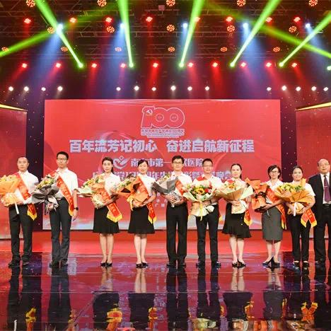 南宁市哪个医院矫正牙