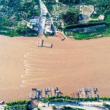 小浪底水库加大下泄流量，济南境内的17座浮桥为黄河水“让路”, 你怎么看？