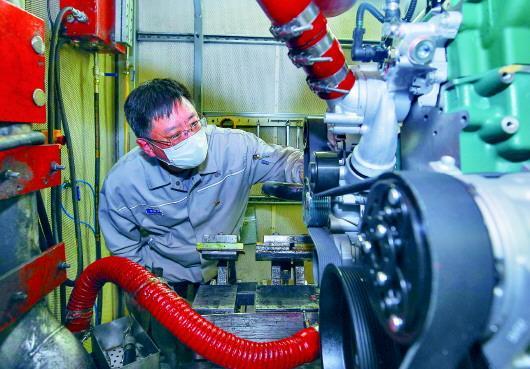 柴油机论文要求但是高速120也才2千不到的转速