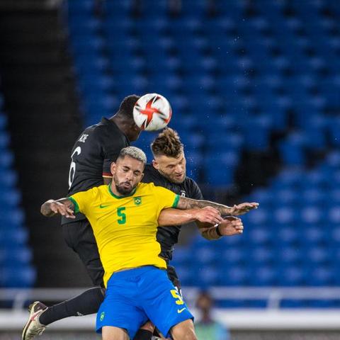 全球有多少男足球员参赛