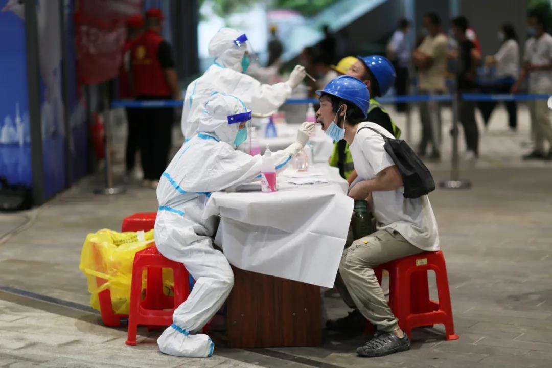 【广州9区今日全员核酸检测
/广州全市11区已启动全员核酸检测】 【广州9区今日全员核酸检测
/广州全市11区已启动全员核酸检测】