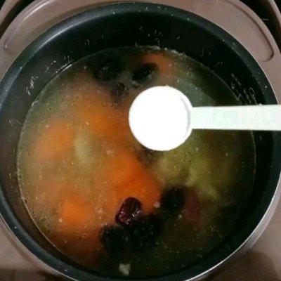 聪明宝宝营养餐之海南椰鸡汤