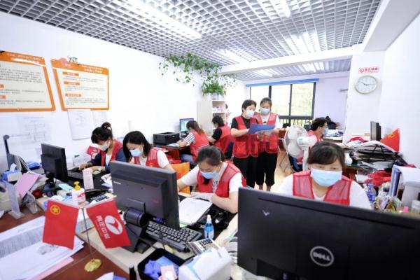 上海新增两个中风险地区
 /上海新增两个中风险地区怎么办