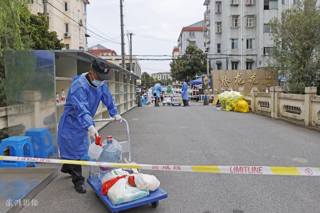 上海公布2例本地病例轨迹
,上海2名本土确诊 上海公布2例本地病例轨迹
,上海2名本土确诊