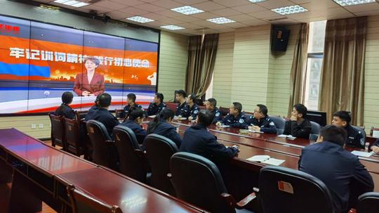 训词铿锵聚力量旗帜领航催奋进——一年来，训词精神激励铜仁公安砥砺前行