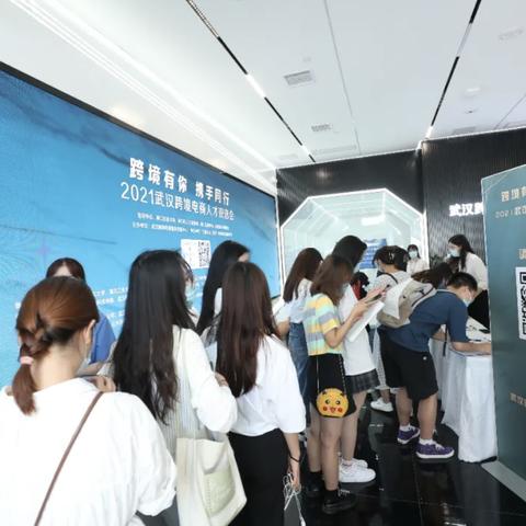 武汉跨境物流费用是多少