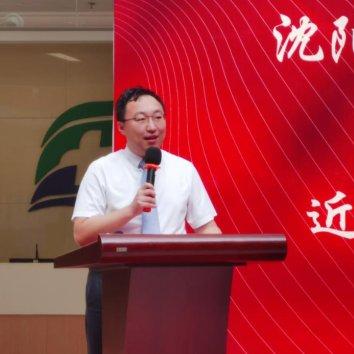 网友好，我问，从沈阳西站到沈阳儿童医院有地铁没？