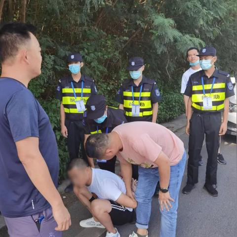 南宁市秀灵路有几条公交线路？