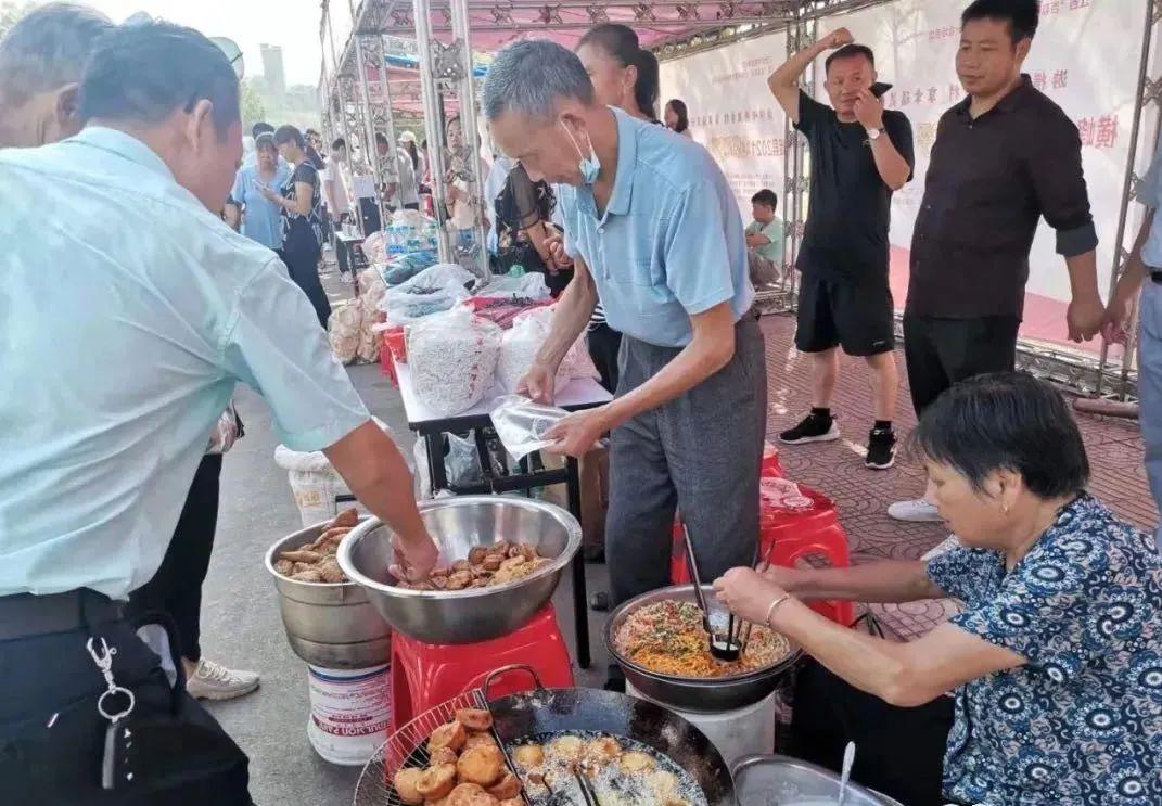 油子是什么美食（为什么现在有些农村没有蜥蜴了）