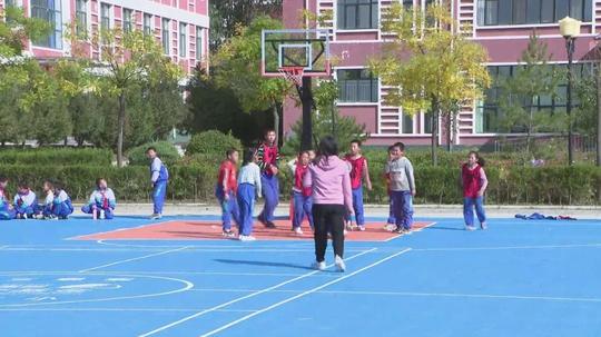 隆德县第三小学举行2021年秋季球类运动会