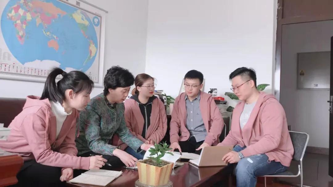 系统仿真技术论文参考文献标准格式你认识多少种令人惊艳的手工艺类型呢