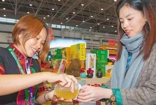 她说——巾帼创业，要把那日子过成花儿