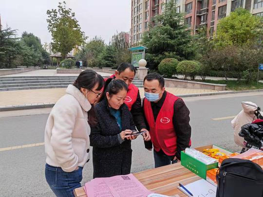 双龙社区开展反诈宣传活动