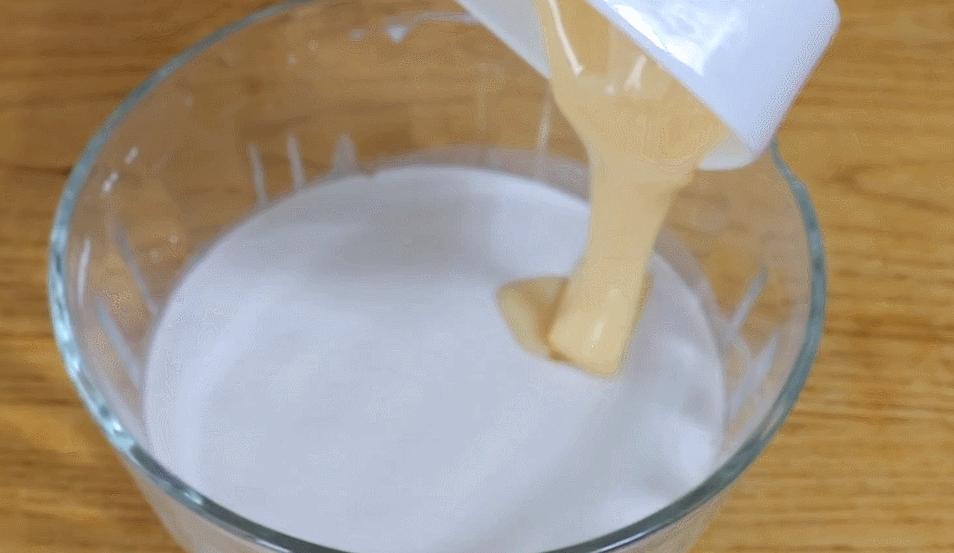糖水炼乳调配方法视频(做蛋糕上面放液容)