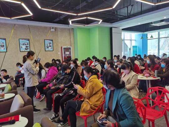 支持妇女创业——云龙区妇联开办第一期直播短视频培训班