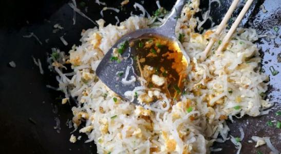 烧饼是什么美食（打烧饼的面是怎么和的）