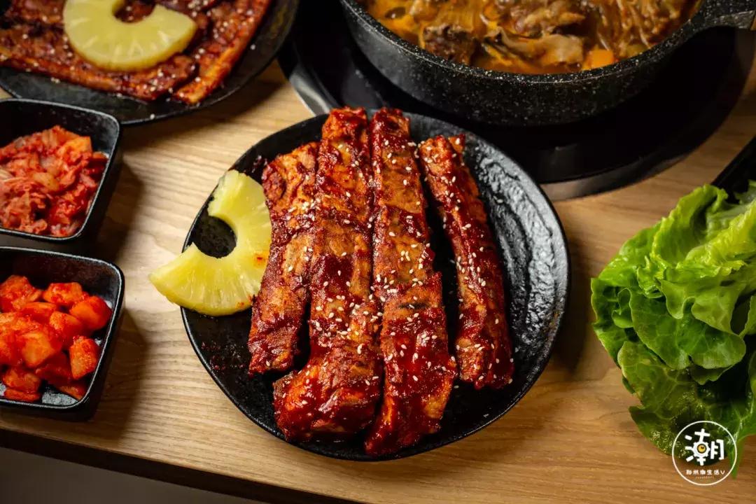 面对美食能抵挡什么（请问疫情期间能出去买菜吗）