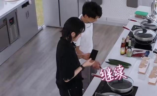 张亮美食节目叫什么（张亮麻辣烫的创始人）