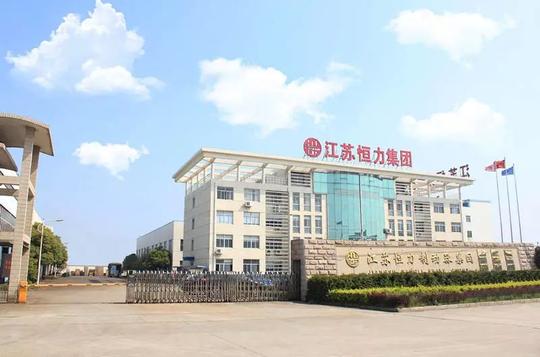 苏州第一富豪：水泥工创业逆袭，身价1274亿，开直升飞机上下班