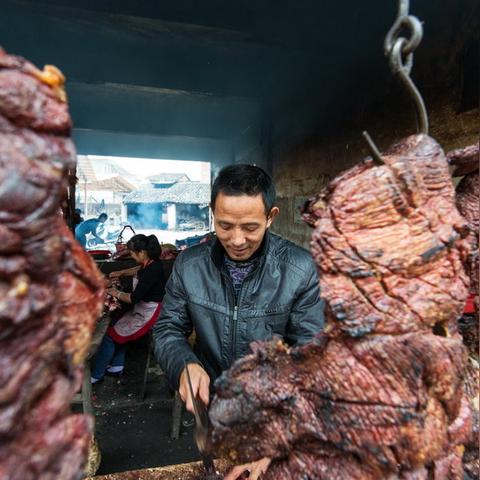 东莞市连州美食街在哪里