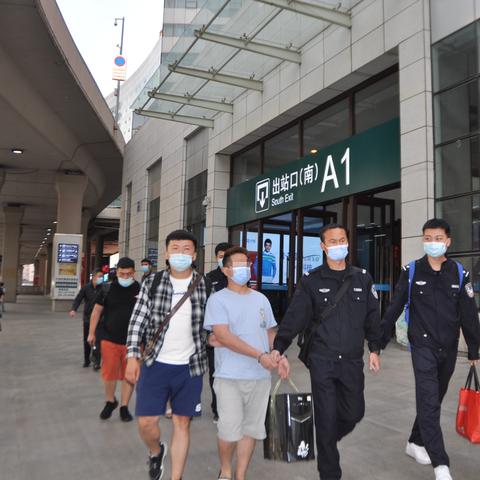 跨境电商冻结多少账户