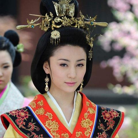 誉什么天什么地的成语？